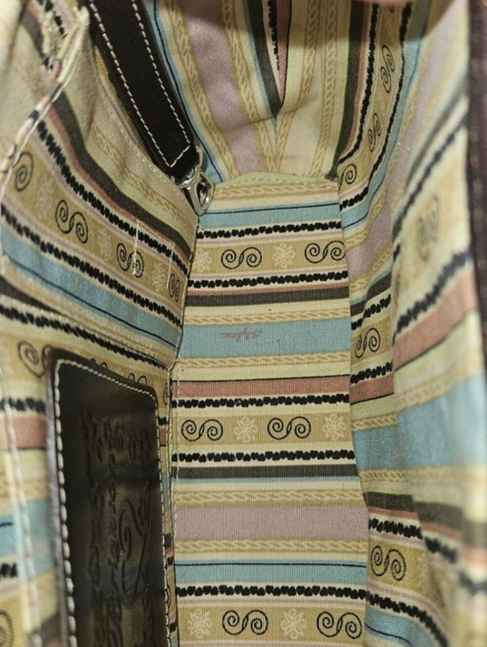 Brighton beige woven straw shoulder Bag black leather trim and a signature - Picture 10 of 12